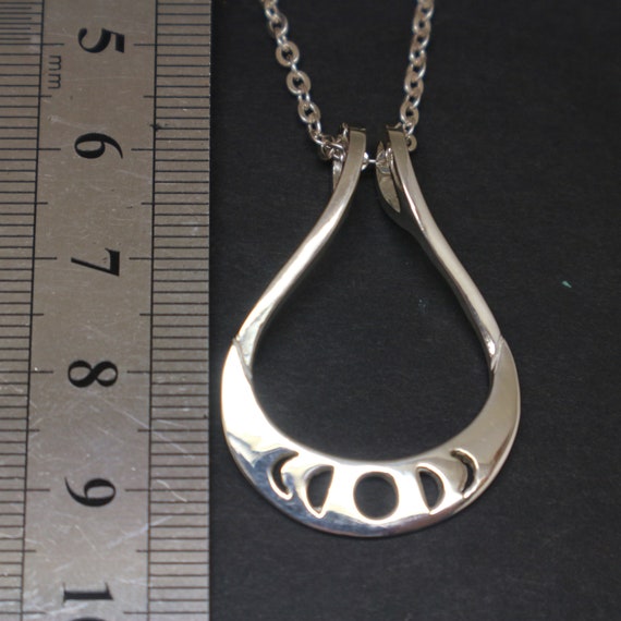 Ring holder 2024 necklace tiffany