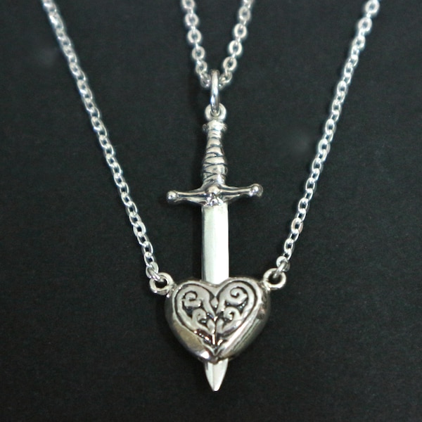 Collana con cuore e spada medievale per coppie – Regalo romantico per fidanzato, fidanzata, marito, moglie, uomini, donne, madre, figlia, padre