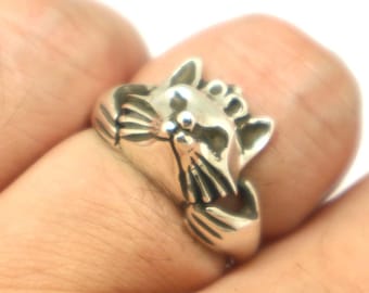 Silver Fox Claddagh Ring - Fox Jewelry, Crown Ring, Animal Claddagh Jewelry, Hand holding Wolf Head, Engagement Wedding Alternative Ring