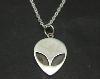 925スターリングシルバーのエイリアンネックレスペンダント - 彼女へのUFOギフト、女性、UFOジュエリー、エイリアンジュエリー、親友へのギフト