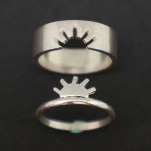 Anello di promessa con coppia di sole - Gioielli del sole, anello del sole, anello di fidanzamento alternativo, regalo celeste, San Valentino, anello mignolo