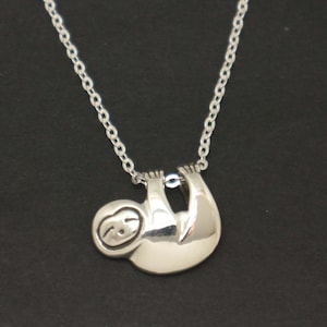 Colar com pingente de preguiça de prata - Joia fofa de preguiça animal, presente para mãe, filha, namorada, mulheres, adolescentes, sobrinha, irmã