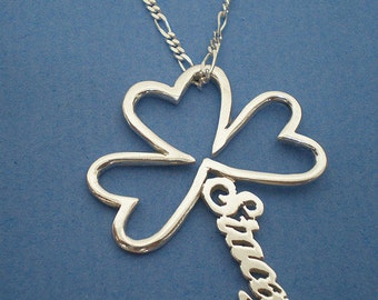 Collier Trèfle à Trois Feuilles Personnalisé avec Nom pour Femme - Pendentif Trèfle à Trois Feuilles, Cadeau Personnalisé avec Nom pour Elle, Sœur, Amie