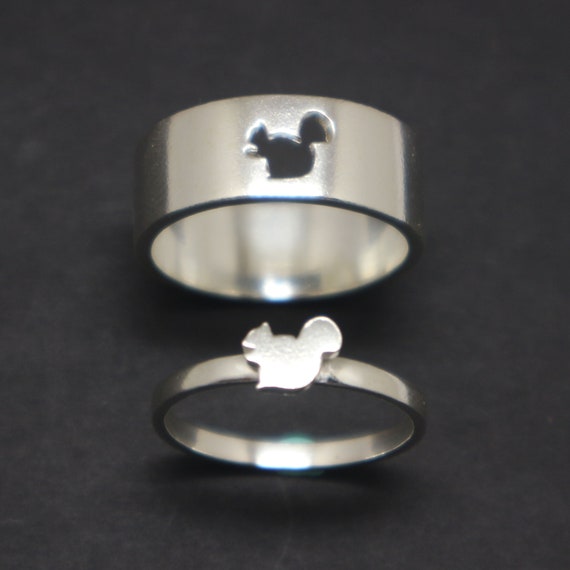Matching outlet animal rings