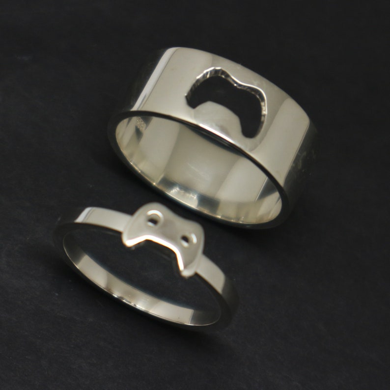 Video Gamer Promise Ring for Couples Controller Joystick Jewelry, Unique Matching His and Her Alternative Ring, Gifts for Game Players image 2