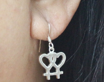 Pendientes de aro de plata con forma de corazón lésbico - Orgullo gay, queer, bisexual, bisexual, joyería