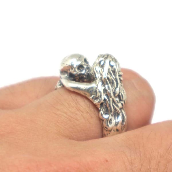 Silver Kiss of Death Skull Ring - Skull Ring, Skull Jewelry