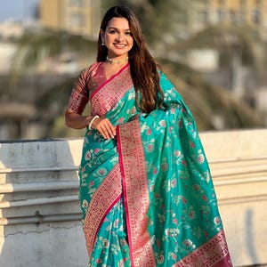 Banarasi Soft Silk Saree: Rose Gold Zari Meenakari Jaal Weave