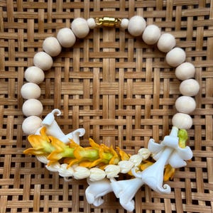 Sunset collection - White Puakenikeni, pakalana, pikake triple lei - Forever Car lei