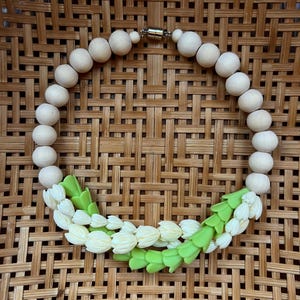 Green pakalana, pikake shells triple lei - Forever Car Lei