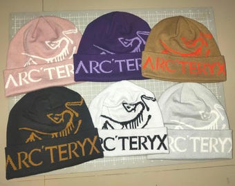 Arcteryx Bird Word Beanie fw25 color - Recycled Polyester Toque
