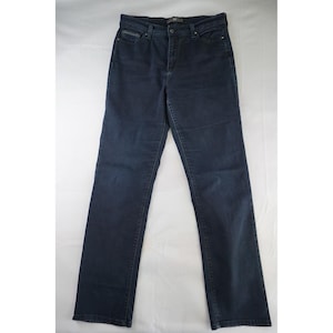 Levi&#39;s Perfect Tummy 542 Straight Leg Dark Wash Denim Jeans Women&#39;s