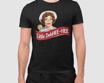 Camiseta parodia de Little DebHEE-HEE, divertida camiseta gráfica inspirada en bocadillos retro, camiseta humorística