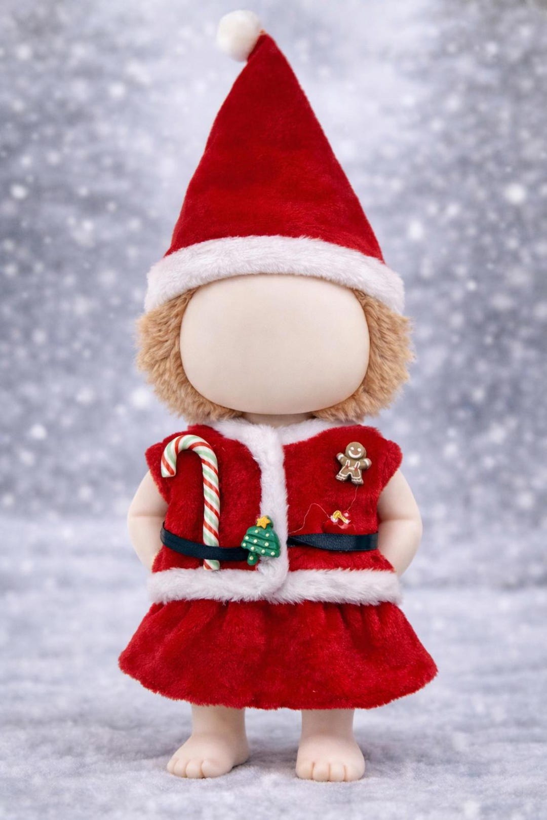 Muñeca sin rostro estilo Labubu, modelo de atuendo navideño, vestido de ...