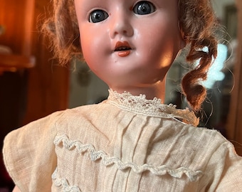 Antique doll closed mouth Simon & Halbig 949 rare mold