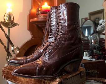 Antique Victorian Edwardian BROWN Large Witch Boots Pointed Black Antique Boots Victorian Witchy Boots Spooky Goth Decor Steampunk