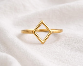 Anillo cuadrado minimalista de latón bañado en oro, joyería hecha a mano.