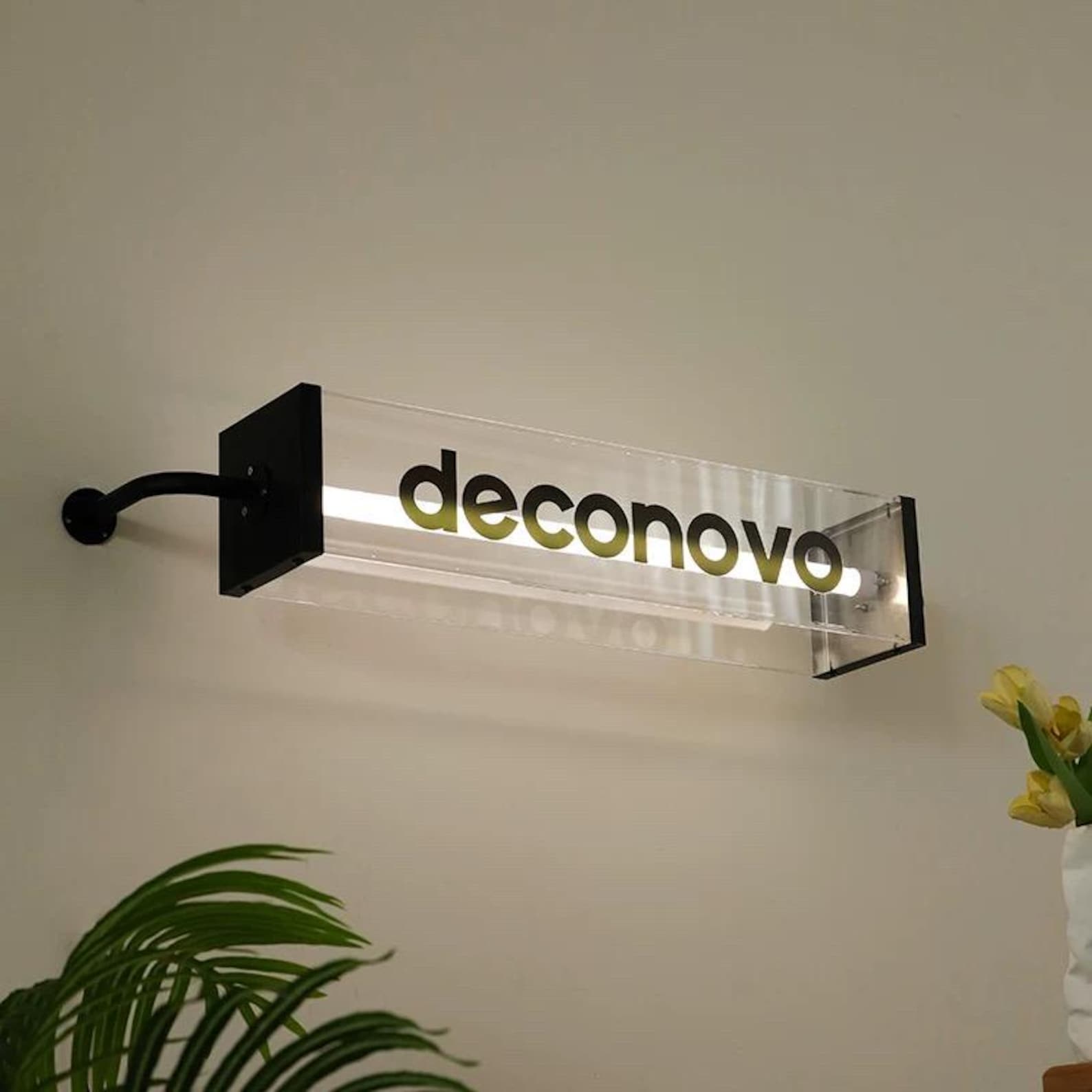Custom LED Light Box Sign - Personalized Illuminated Branding for Shops ...