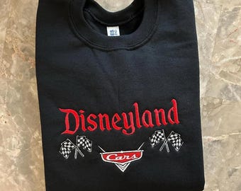 Camiseta bordada de Cars de Disneyland, sudadera bordada de Cars de Disneyland, sudadera bordada con capucha de coche de carreras de Disneyland, regalo para amantes de los coches