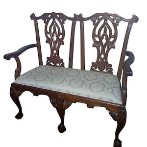 Chippendale-Style Mahogany Carved Settee — Antique Double Chair-Back with Ball‑Claw Feet, Art Deco Mid-Century Modern Vintage Loveseat