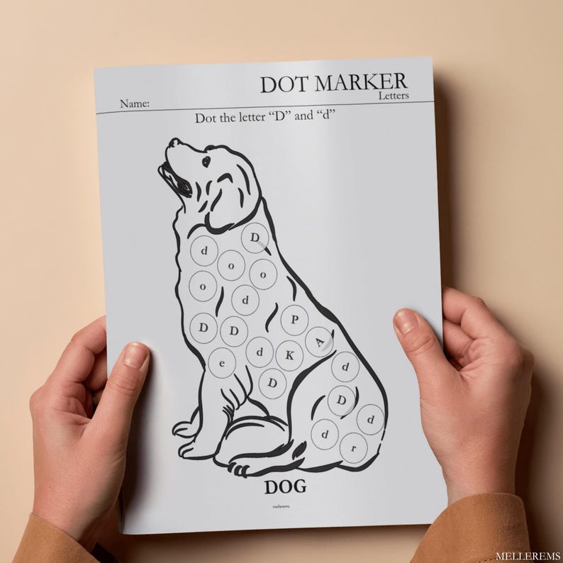 Pode incluir: Uma folha de trabalho de marcador de pontos a preto e branco com o texto "DOT MARKER Letters" e "Dot the letter 'D' and 'd'". A folha de trabalho apresenta uma ilustra&ccedil;&atilde;o de c&atilde;o com c&iacute;rculos contendo letras. A palavra "DOG" est&aacute; na parte inferior.