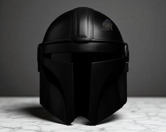 Mandalorian Helm | Mattschwarz, Silber Detail, Tragbare Star Wars Rüstung