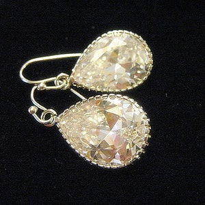 Large Sparkle Cubic Zirconia Teardrop Earrings / CZ Drop / Diamond / Bridal / Bridesmaids / White Gold / 14K Gold Filled Wire / Wedding