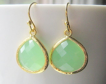 Mint Green Drop Earrings / Sea Glass Dangle Teardrop / Bridesmaids / Wedding / 14K Gold Filled Wire / Beach Wedding / Sea Green