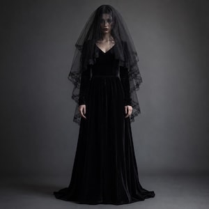 lady in black dress insidious Bride inv-351