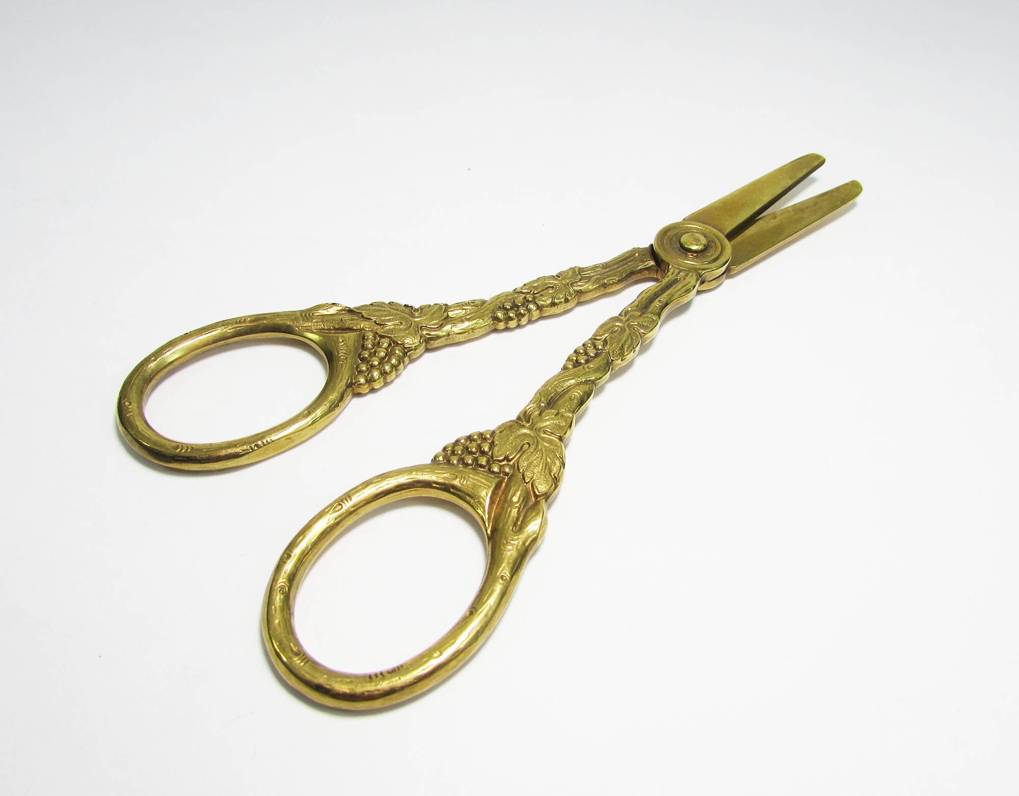 Colorful Embroidery Scissors Small Scissors Leaf Scissors