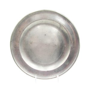 18th Century 8&quot; Pewter Plate - London R.B. Robert Bush