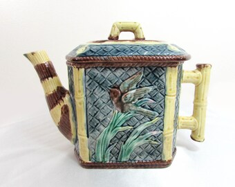 Etruscan Majolica Griffin, Smith and Hall Bird and Iris Tea Pot - 1870-1880