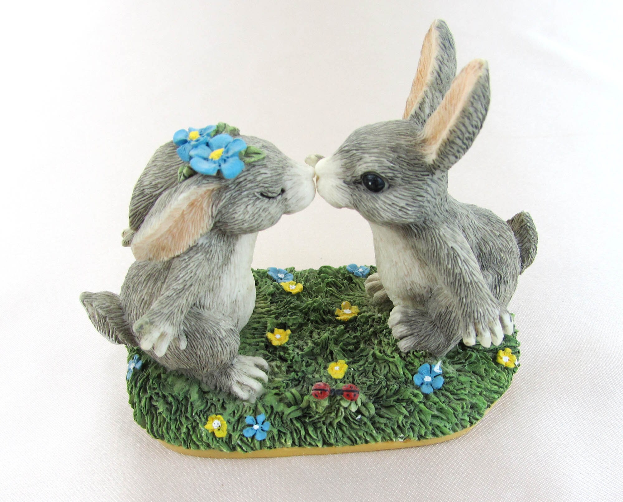 CHARMING TAILS BY DEAN GRIFF EASTER BUNNY LOVE 