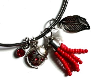 THE LADYBUG PICNIC Charm Bracelet – Cute Ladybug Jewelry, Garden Insect Bangle, Nature Gift for Her, Whimsical Spring Bracelet