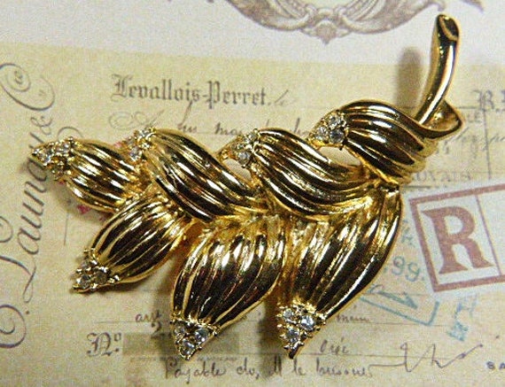 Vintage Gold and Rhinestone Leaf Brooch - BR-079 - Rhinestone Brooch - Gold Leaf Brooch - Gold Brooch - Leaf Pin - Leaf Brooch