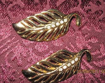 Vintage coppia di spille di foglia con strass