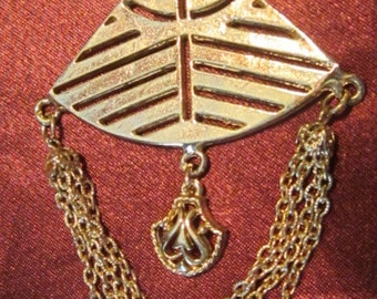 Vintage Egyptian Style Gold Pendant