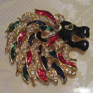 Vintage Lions Mane Brooch With Crystals - Lion Jewelry - Lion Brooch - Figural Brooch - Lions Jwqwley