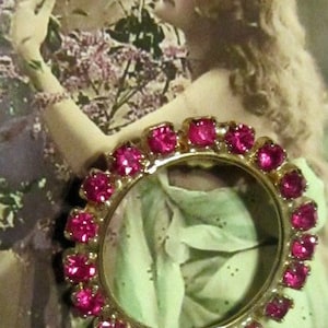 Vintage Circular Rhinestone Brooch