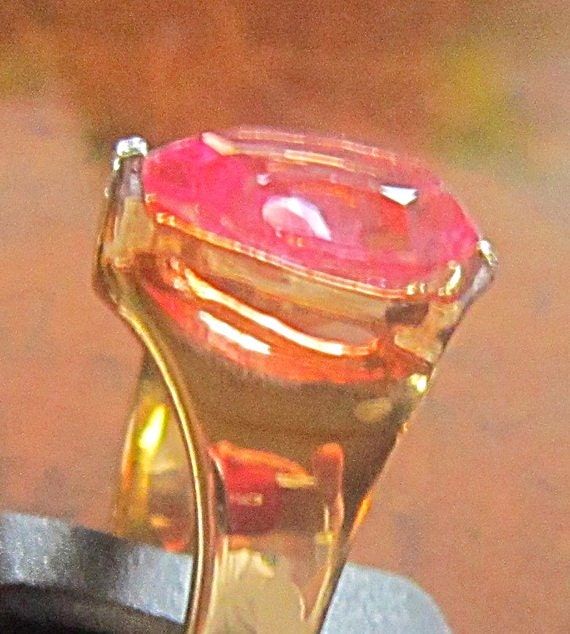 Vintage Gold Ring With Huge Pink Teardrop Rhinest… - image 2