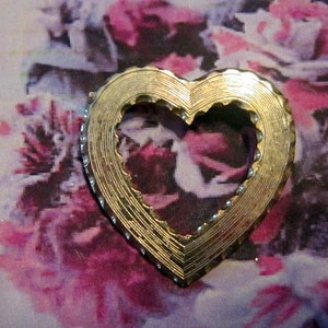 Vintage Heart Brooch