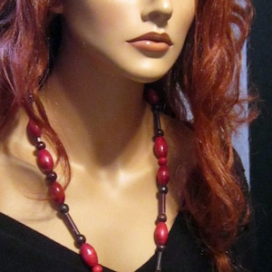 Vintage Red and Black Bead Necklace