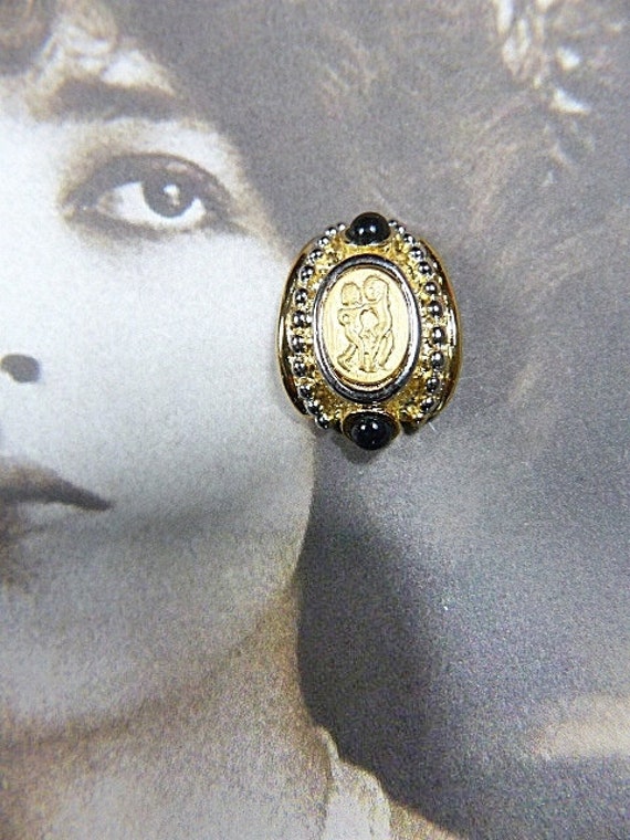 Vintage Baroque Gold Clip Earrings - V-EAR-663 - B