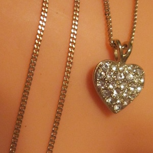 Vintage oro e strass cuore pendente e catena