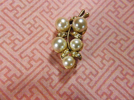 Vintage Gold and Pearl Cluster Brooch - BR-563 - … - image 1