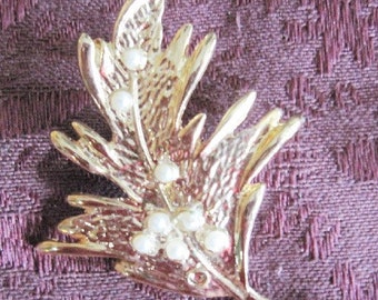 Vintage Leaf Brooch With Pearls-Pearl Brooch
