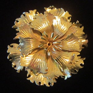 Vintage Gold Flower Brooch