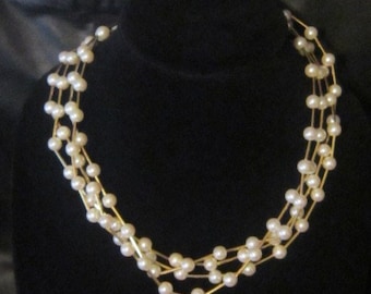 Vintage Pearl and Gold AVON Necklace