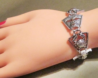 Vintage Egyptian Style Silver Bracelet