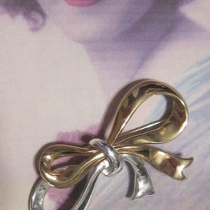 Vintage Gold und Silver Bow Brosche